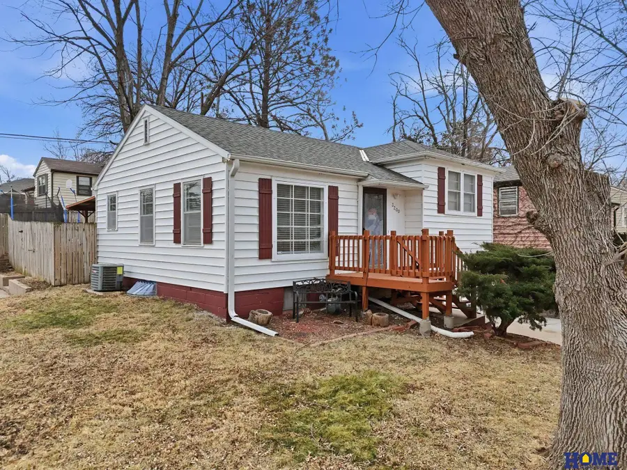 3200 S 44th Street, Lincoln, NE 68506 - #2