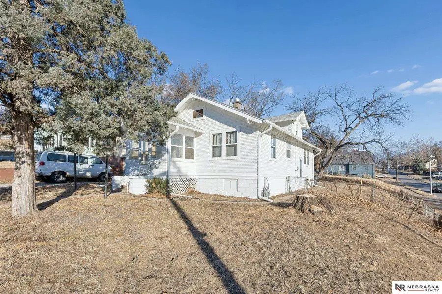 4204 Bedford Avenue, Omaha, NE 68111 - #3