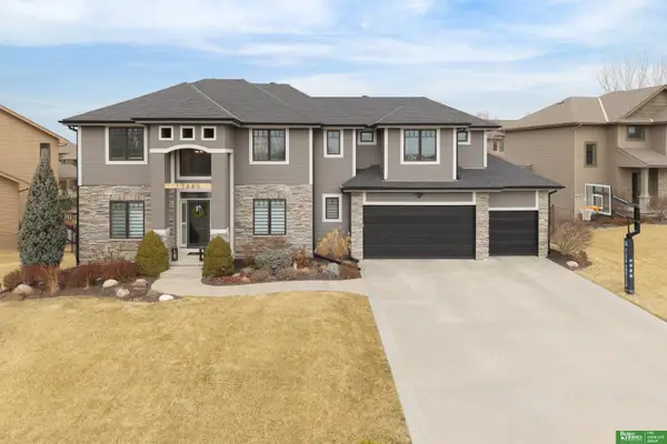 17660 Patrick Avenue, Omaha, NE 68116