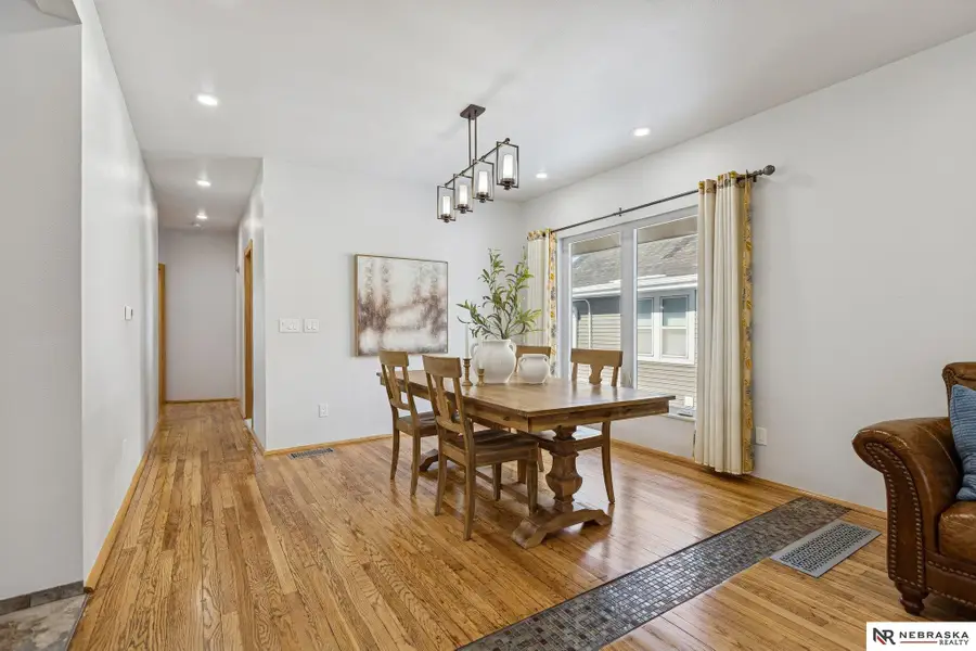 3064 S 33rd Street, Omaha, NE 68105 - #3