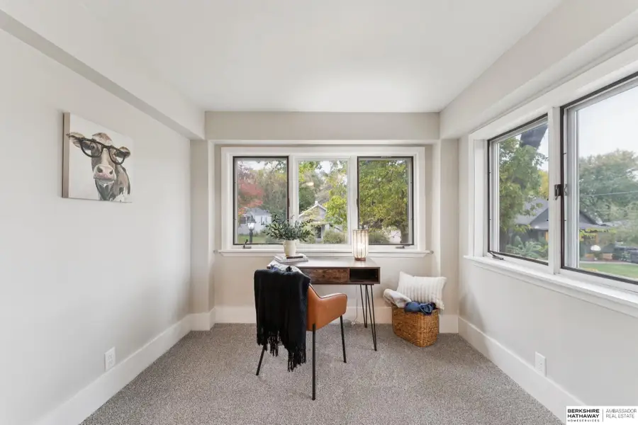 6460 Parker Street, Omaha, NE 68104 - #2