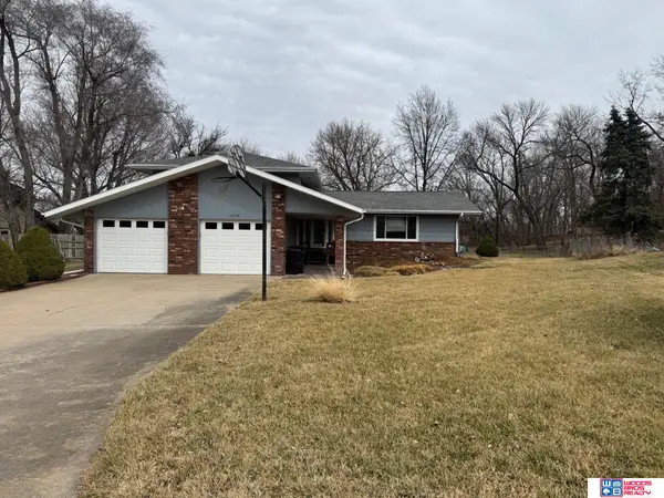 1028 Frontier Road, Beatrice, NE 68310