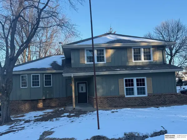 702 Sherman Drive, Bellevue, NE 68005