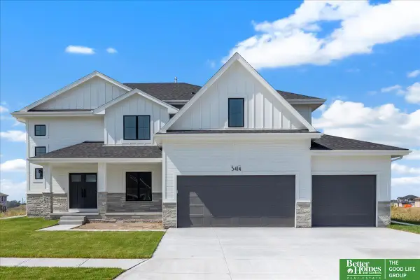 21343 Laurel Circle, Elkhorn, NE 68022
