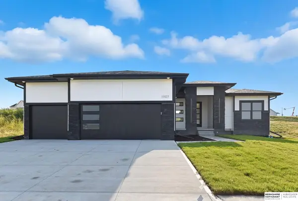 11107 S 218th Street, Gretna, NE 68028