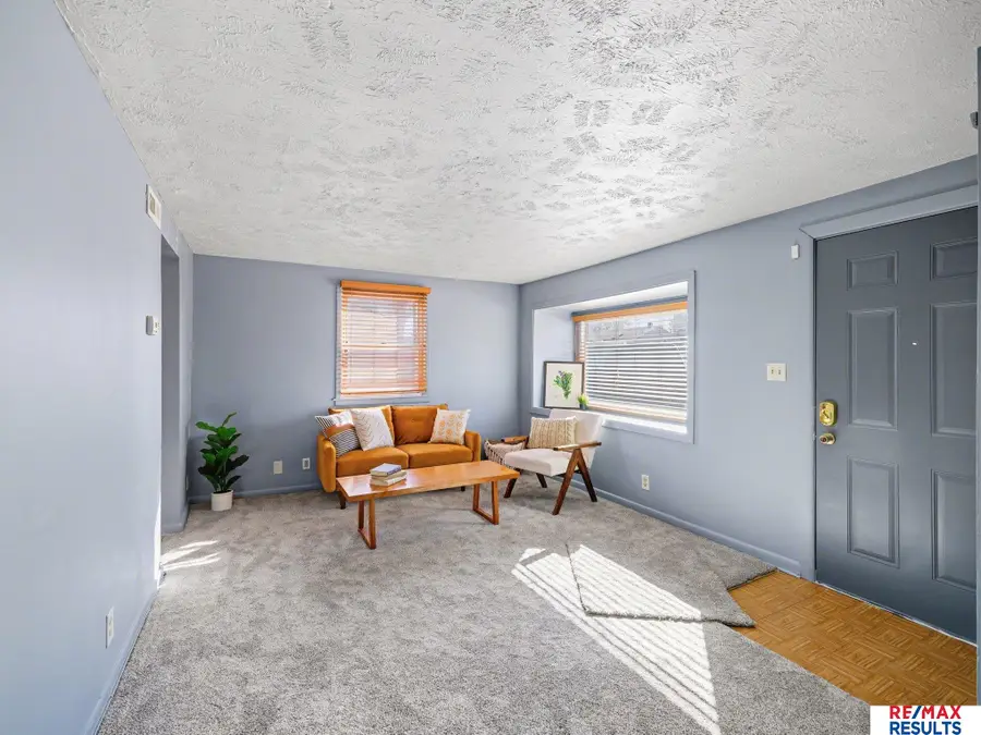 1004 W 31 Avenue, Bellevue, NE 68005 - #3