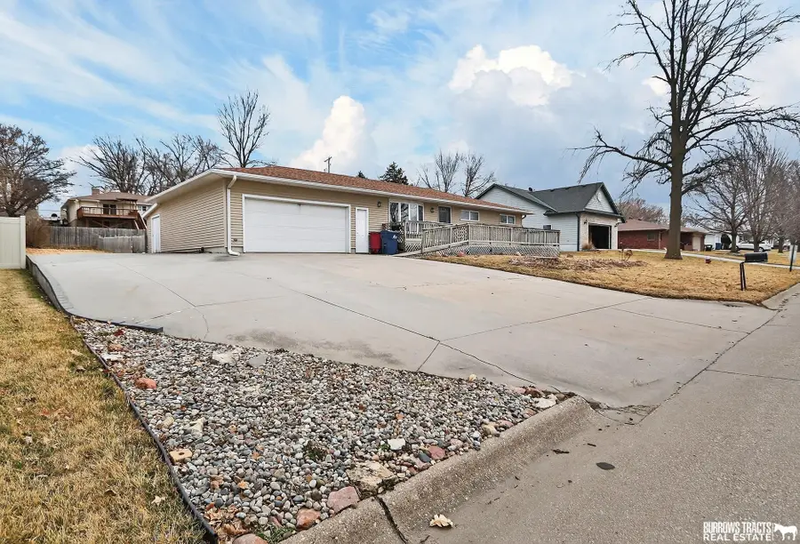 1320 Walnut Street, Syracuse, NE 68446 - #3