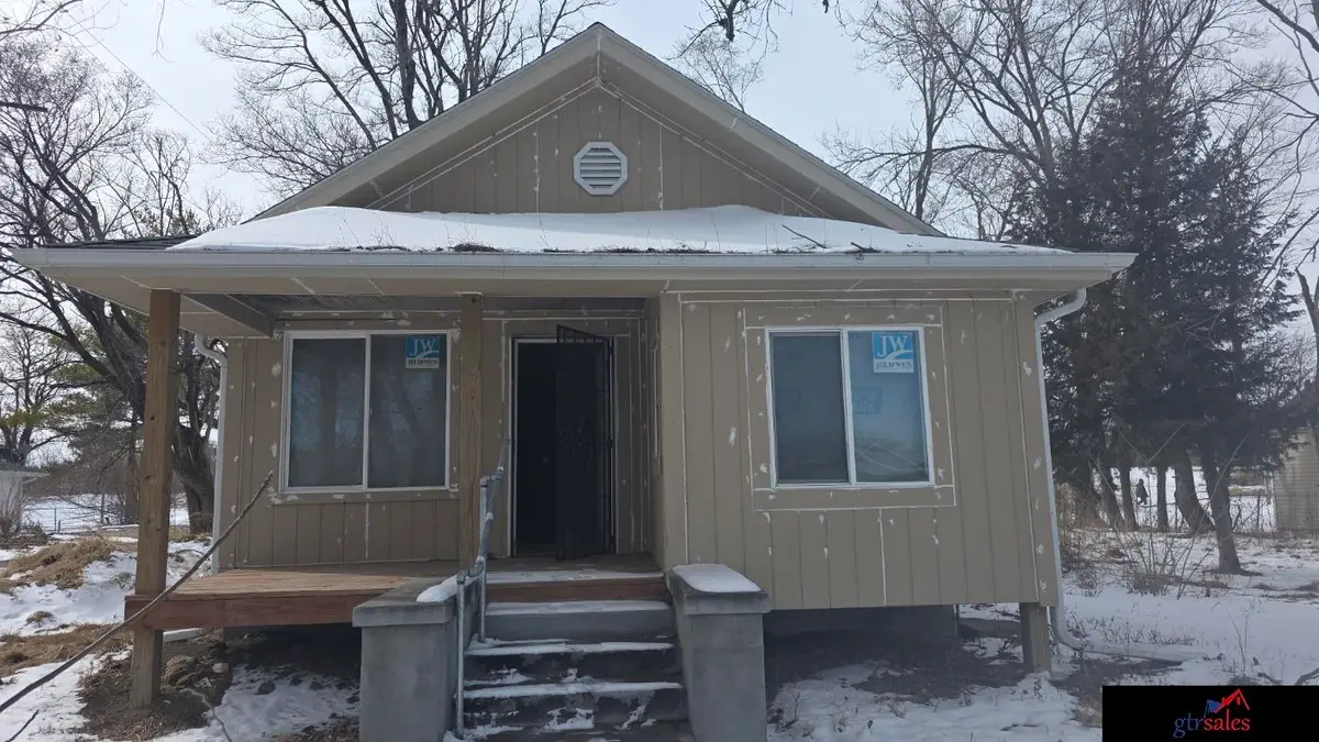 3918 N 26 Avenue, Omaha, NE 68111 - #1