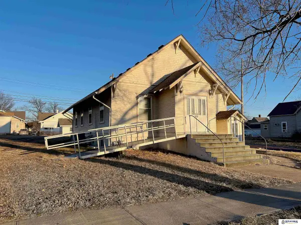 1102 D Street, Fairbury, NE 68352