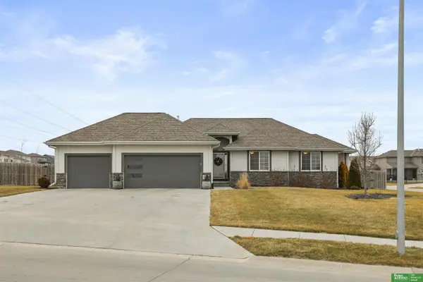 18606 George Miller Parkway, Elkhorn, NE 68022