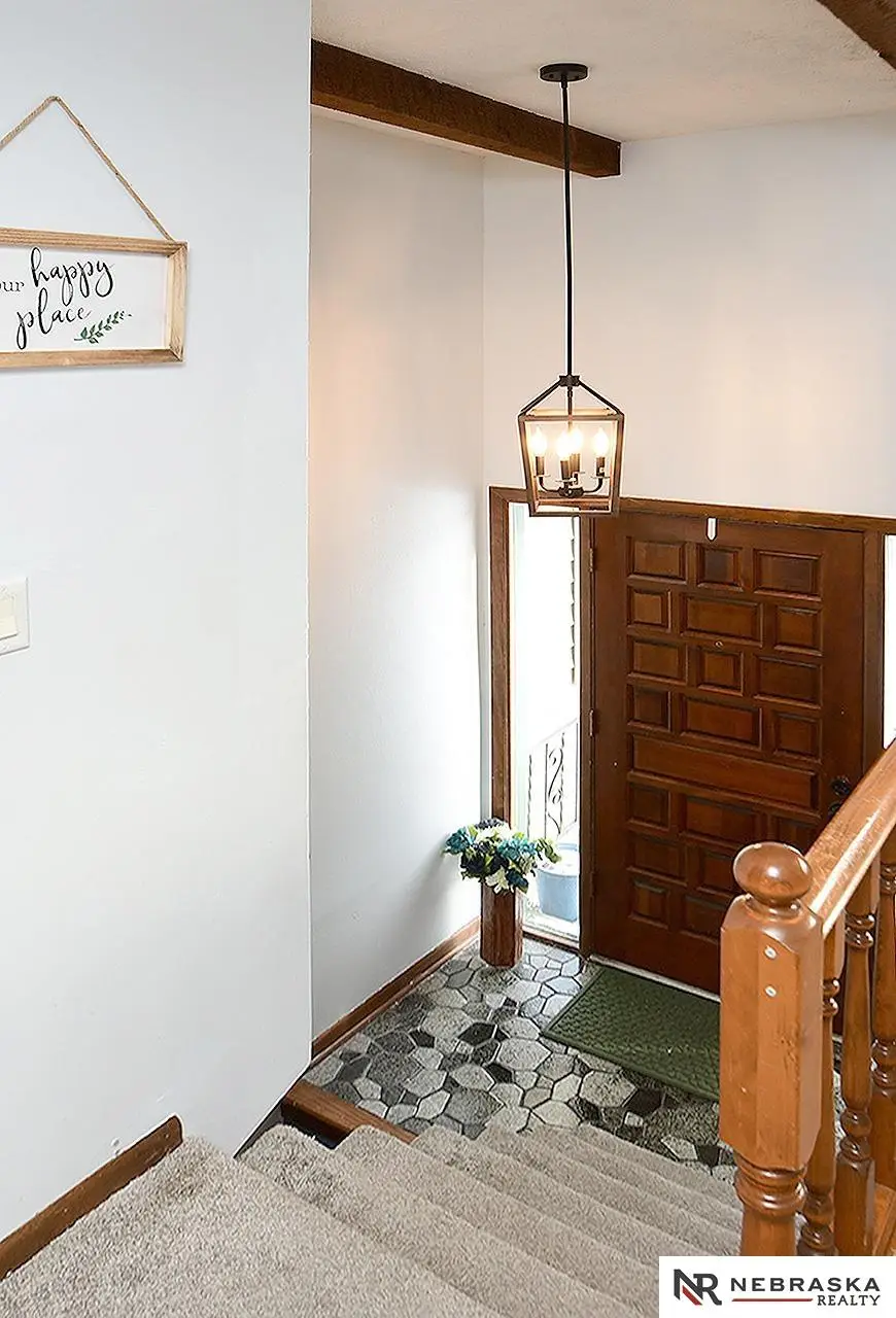 5330 S 91st Street, Omaha, NE 68127 - #3