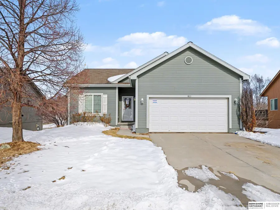 5013 N 160 Street, Omaha, NE 68116 - #2