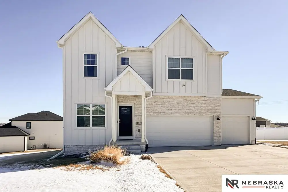8811 S 65th, Papillion, NE 68157 - #1