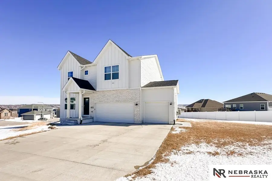 8811 S 65th, Papillion, NE 68157 - #3