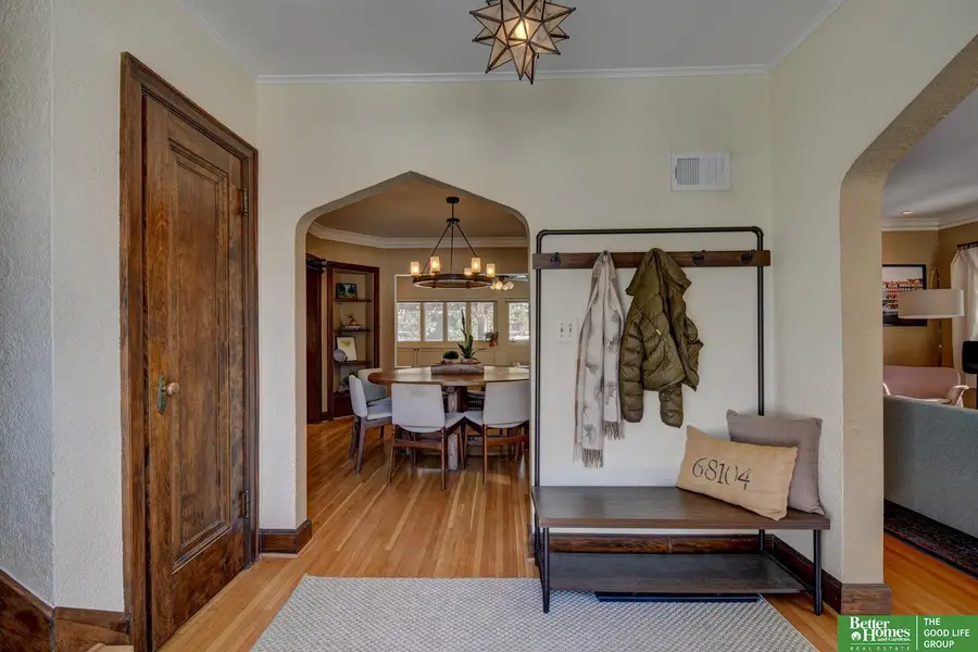 2701 Country Club Avenue, Omaha, NE 68104 - #2