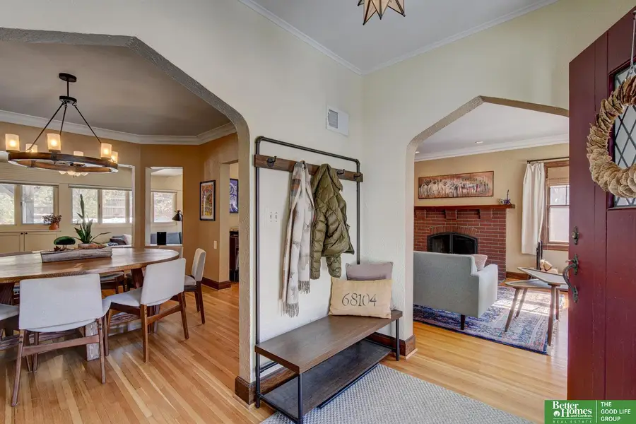 2701 Country Club Avenue, Omaha, NE 68104 - #3