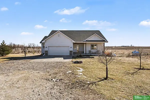 19971 S 172nd Plaza Circle, Springfield, NE 68059