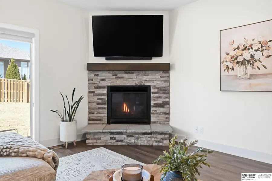 11604 S 110th Avenue, Papillion, NE 68046 - #3