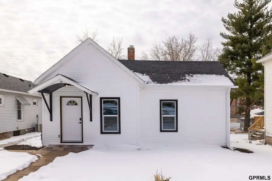 711 Avenue C, Plattsmouth, NE 68048 - #2