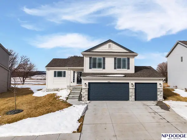 8020 S 200 Street, Gretna, NE 68028