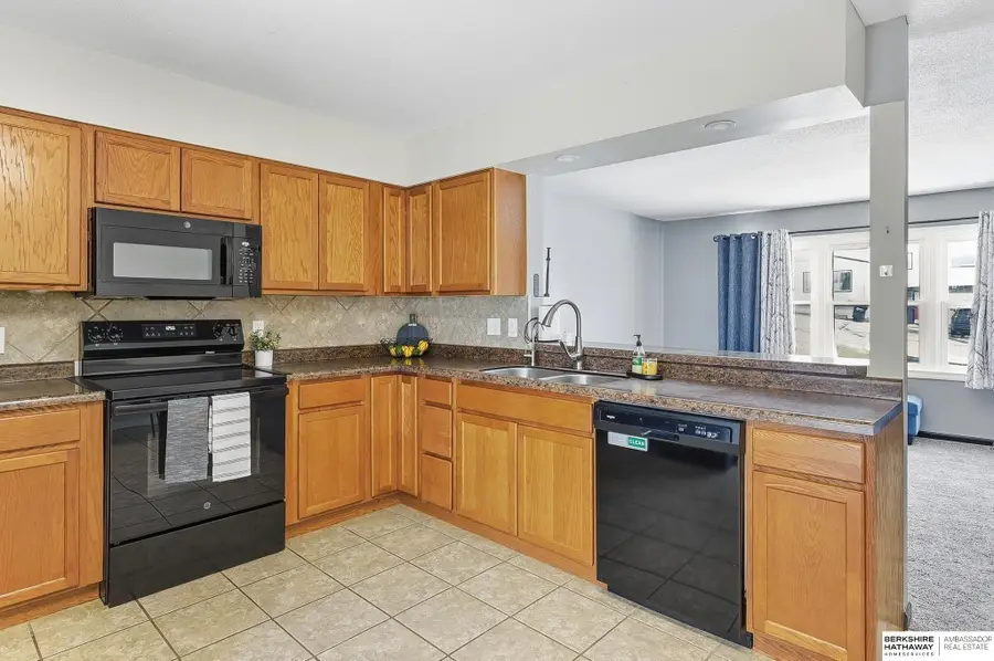 6524 N 75th Street, Omaha, NE 68122 - #2