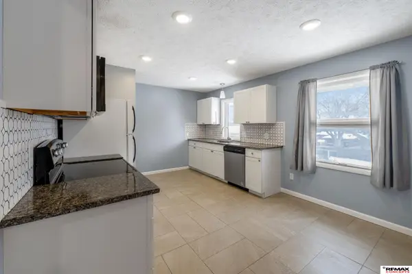 3230 N 66th Street, Lincoln, NE 68507