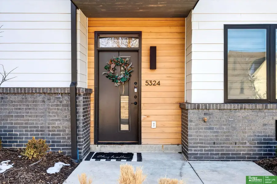 5324 Elmwood Plaza, Omaha, NE 68106 - #2
