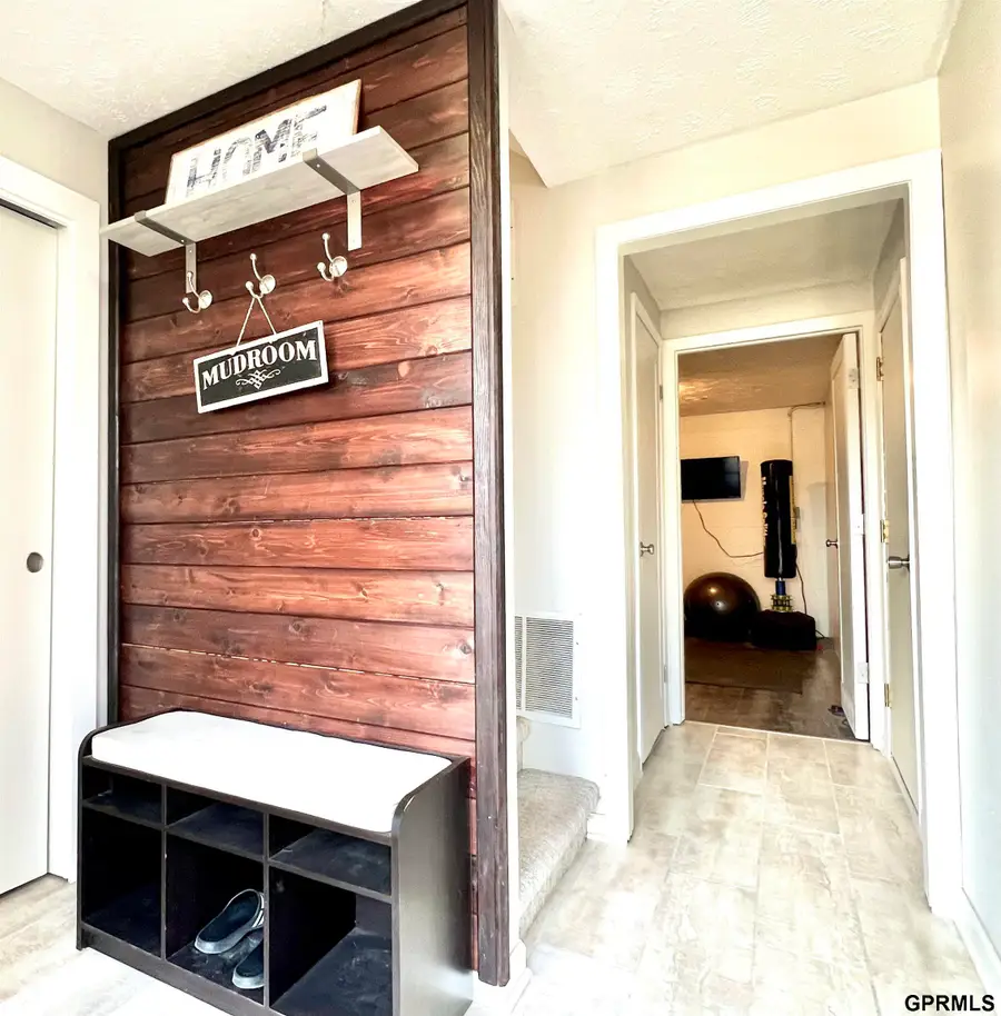 1617 N 109 Plaza, Omaha, NE 68154 - #2