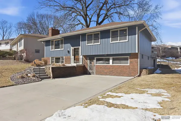 14006 Poppleton Circle, Omaha, NE 68144