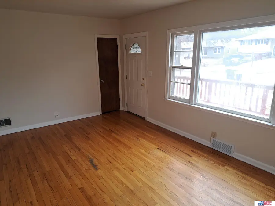 6018 Baldwin Avenue, Lincoln, NE 68507 - #3