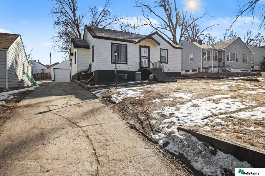 7031 N 33rd Street, Omaha, NE 68112 - #3