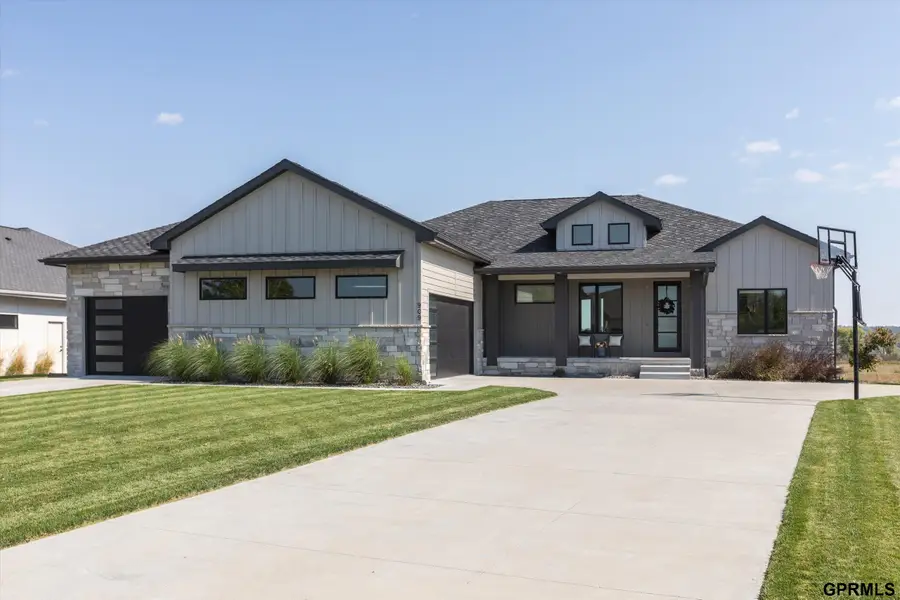 909 S 243 Street, Waterloo, NE 68069-0000 - #3