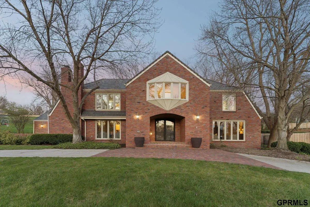 9723 Fieldcrest Drive, Omaha, NE 68114 - #1