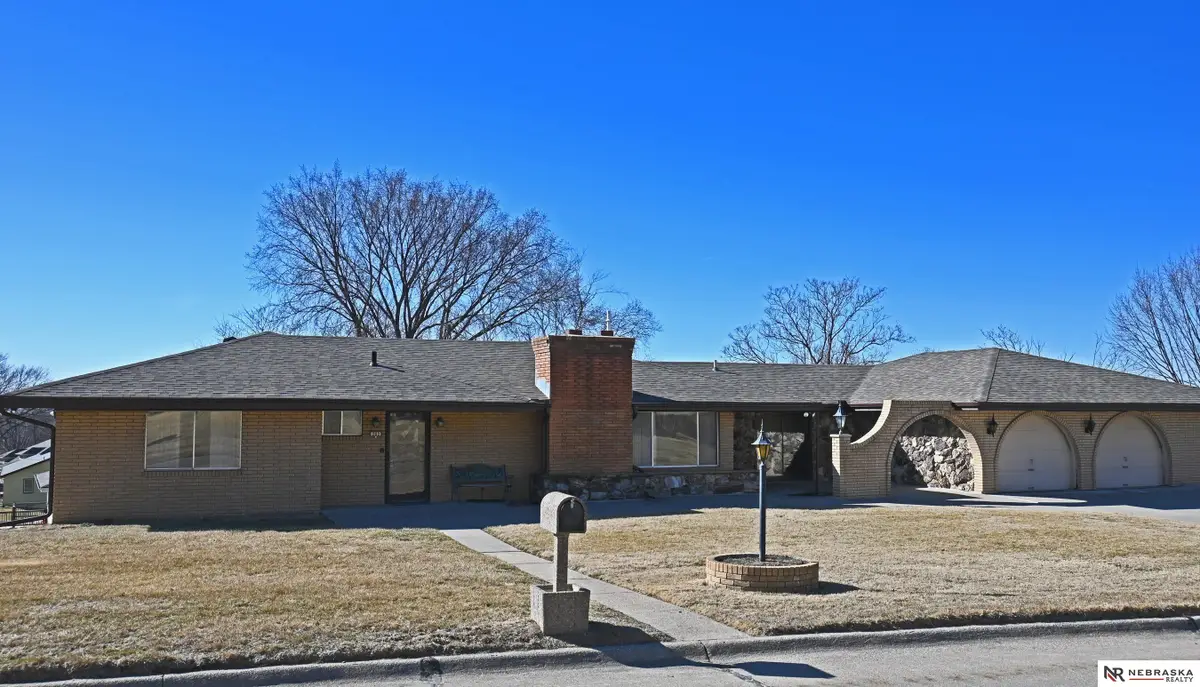 202 Caldor Drive, Bellevue, NE 68005 - #1