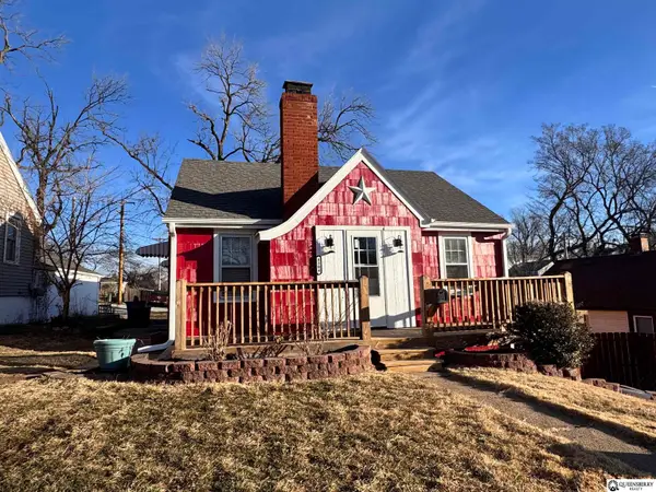 8304 Oakwood Street, Omaha, NE 68127