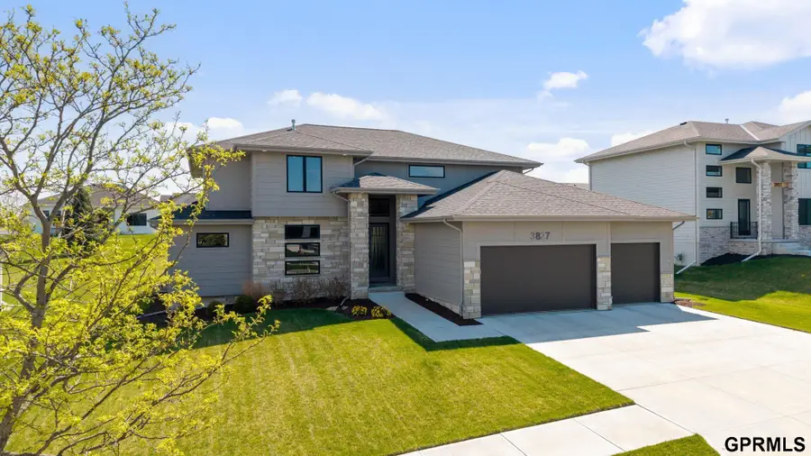 3827 S 212th Street, Elkhorn, NE 68022 - #3