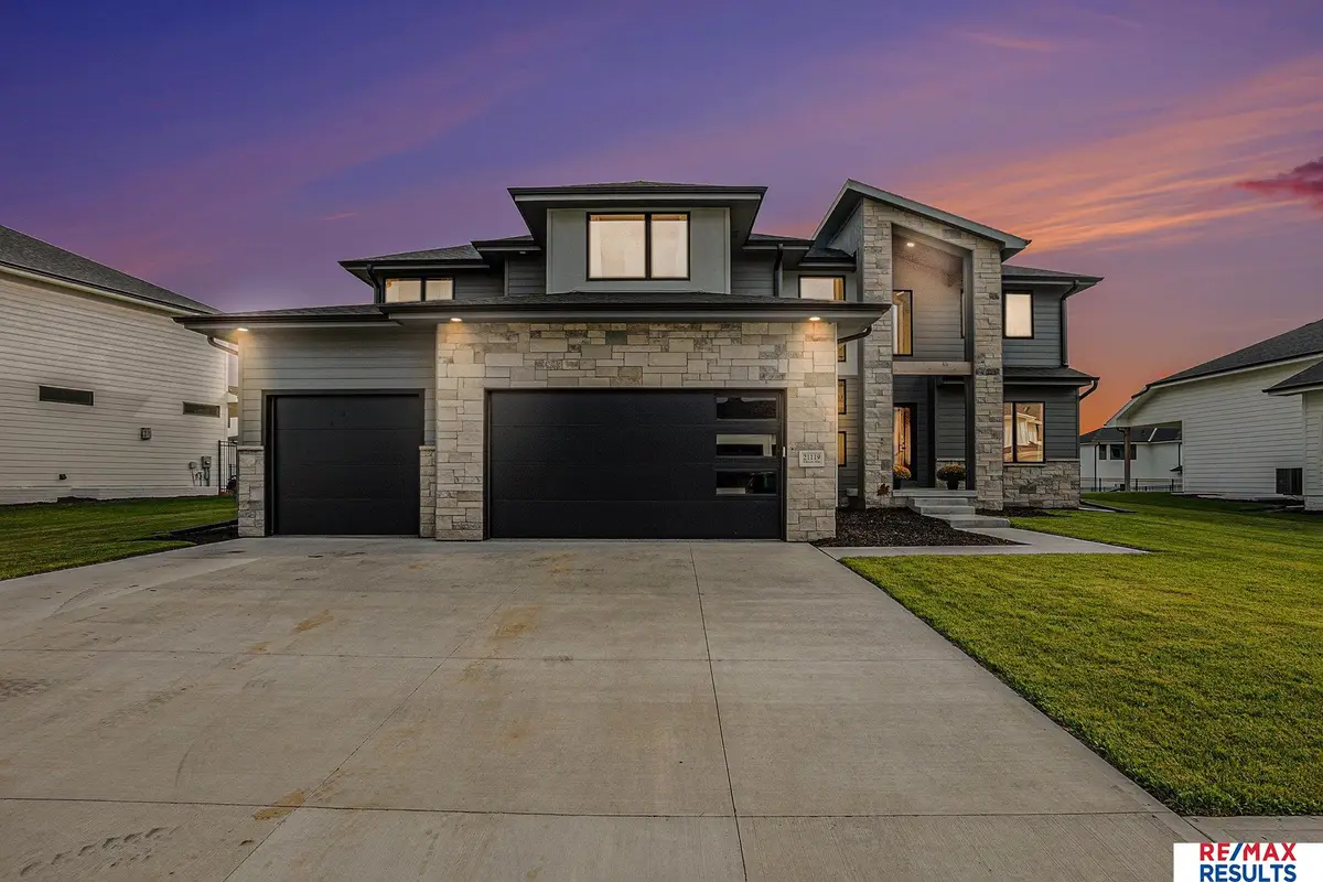 21119 Ellison Avenue, Elkhorn, NE 68022 - #1