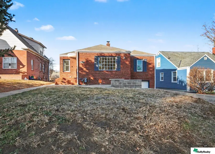 5006 Bedford Avenue, Omaha, NE 68104 - #2