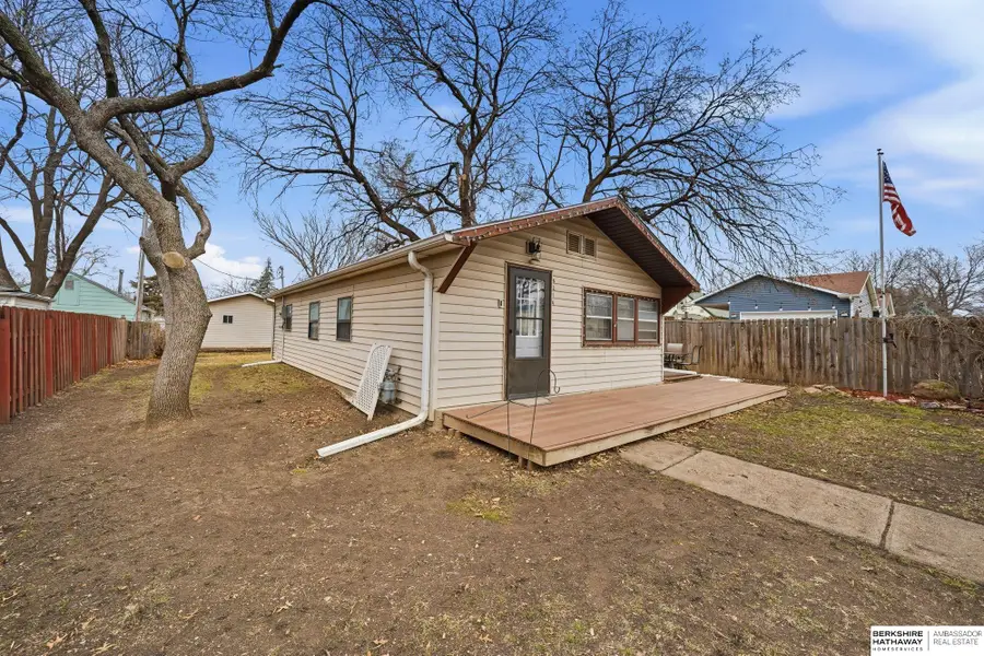 6214 Seward Avenue, Lincoln, NE 68507 - #3