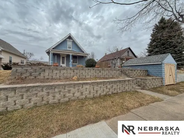 4140 V Street, Omaha, NE 68107