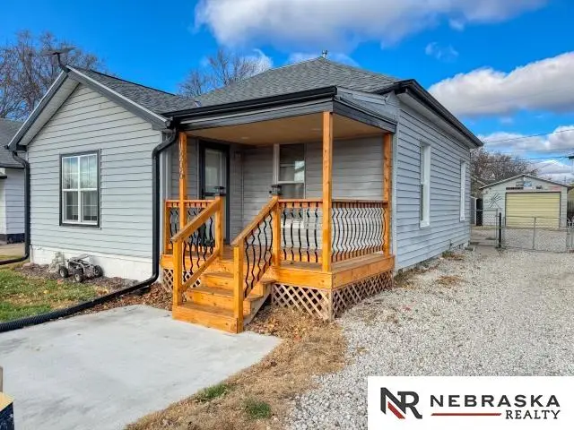 1806 Ave C, Council Bluffs, IA 51501 - #2