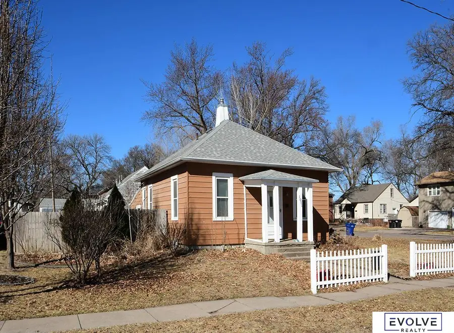 1051 N L Street, Fremont, NE 68025 - #3