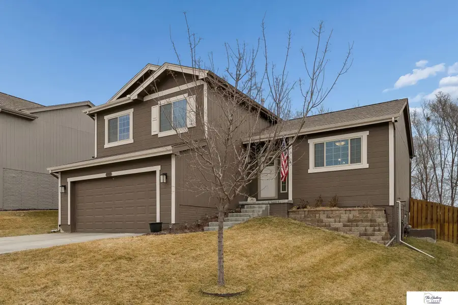 8009 N 84 Street, Omaha, NE 68122 - #2