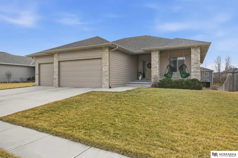 1717 W Big Sky Road, Lincoln, NE 68521 - #2