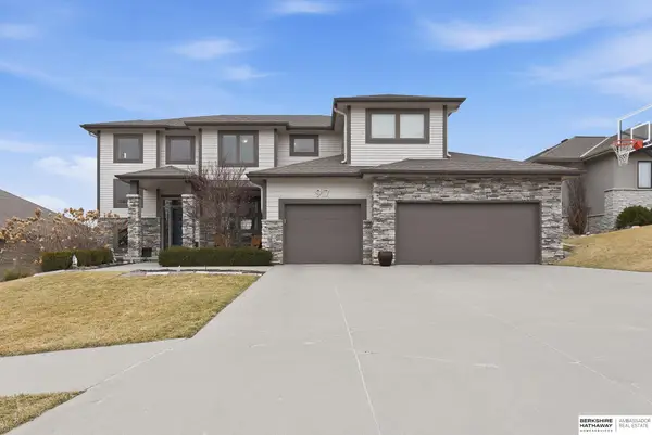 917 S 185th Street, Omaha, NE 68022