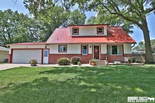 1379 Thorne Street, Syracuse, NE 68446