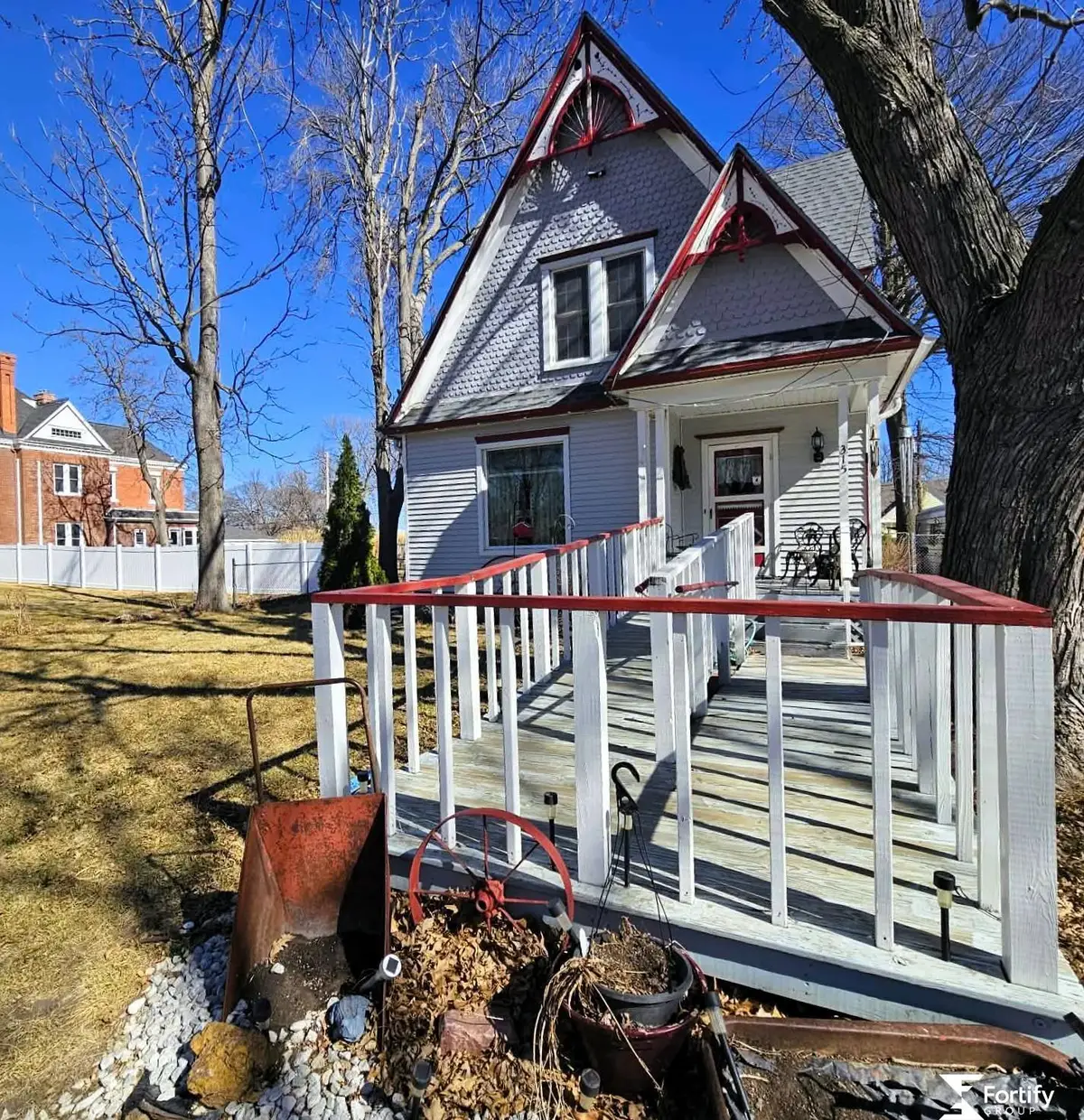 315 N 11th Street, Geneva, NE 68361 - #1