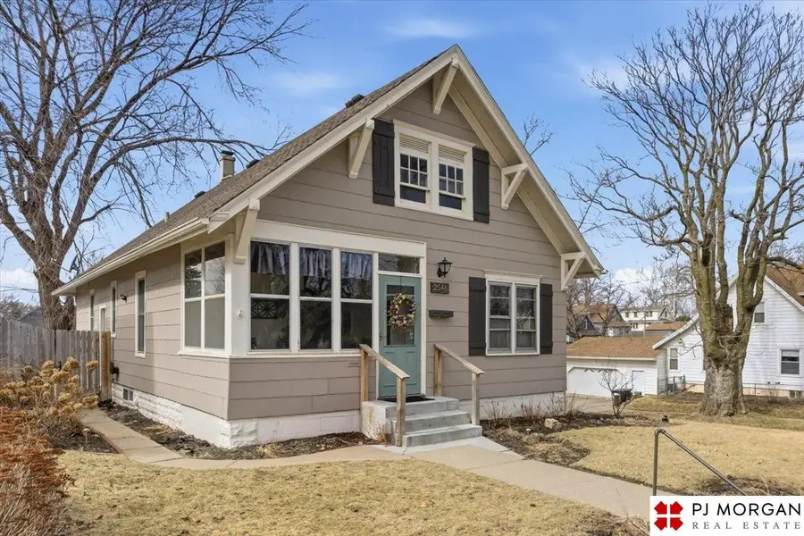 2546 N 63rd Street, Omaha, NE 68104 - #3