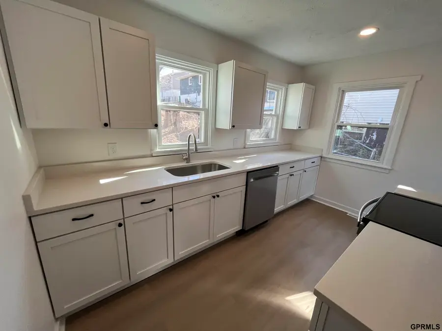 5307 N 42nd Street, Omaha, NE 68111 - #2