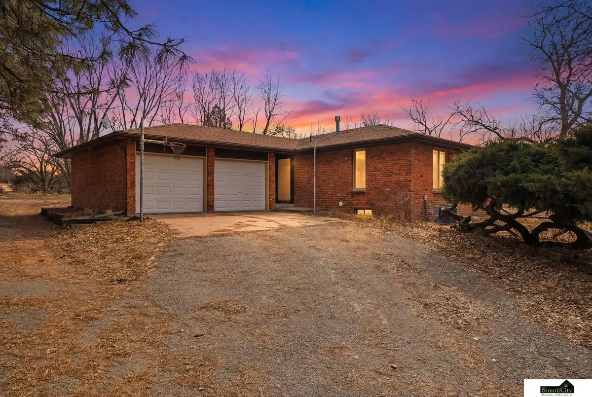 1606 N 4th Road, Eagle, NE 68347 - #1